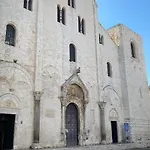 Arco Vanese باري